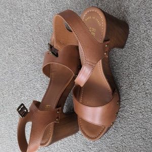 Kenneth Cole Tan Heeled Sandals, Size 9